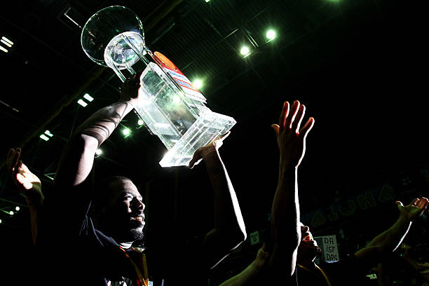 经与母队高 经与母队高